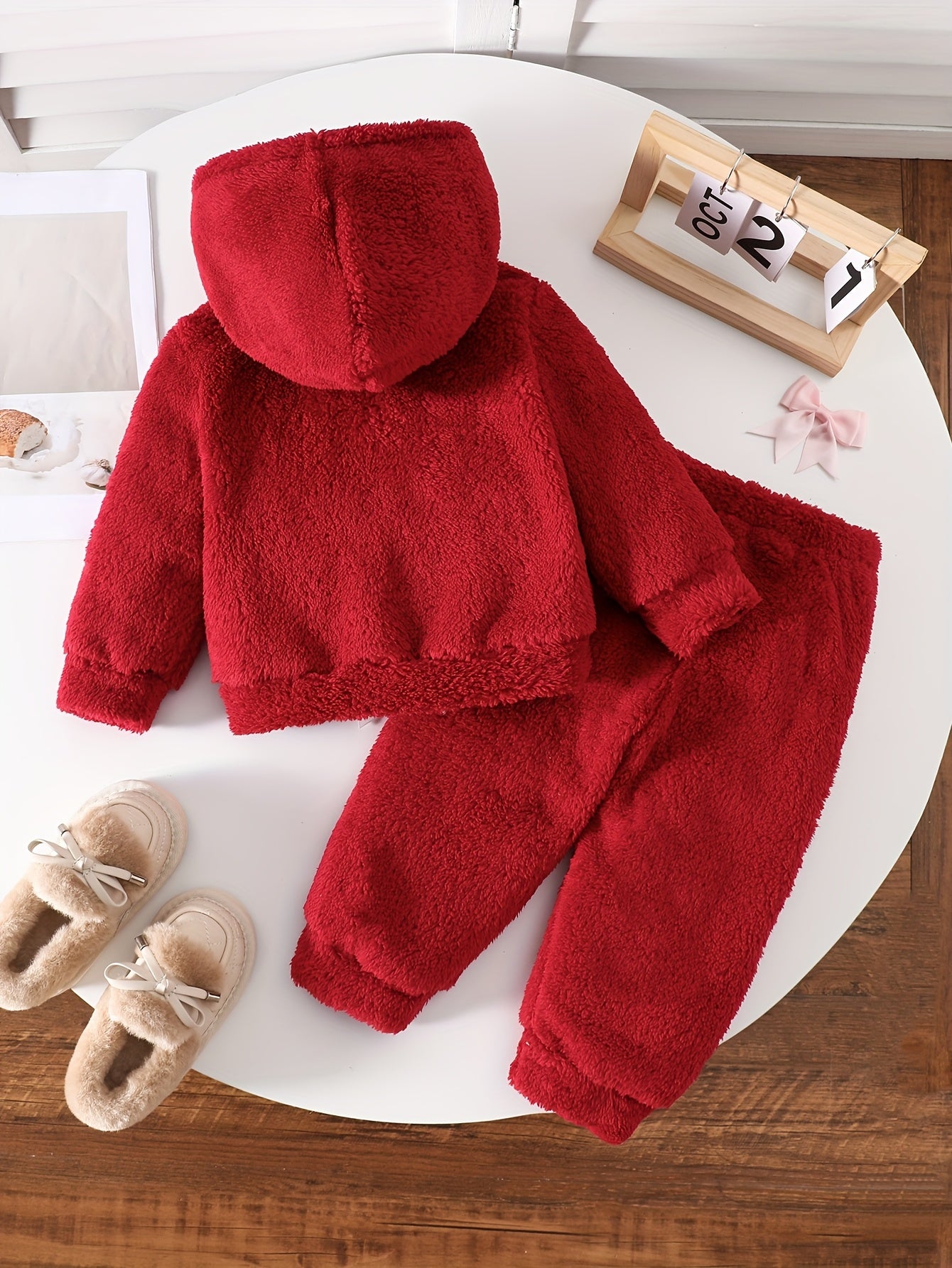 Two-Piece Cute Girls' Autumn/Winter Set: Long Sleeve Hooded Plush Butterfly Top with Pants, Perfect for Daily Outdoor Wear. Cozy Faux Fur Fabric - Essential Indoor & Winter Accessory and Holiday Gift Idea, Perfect for Outdoor