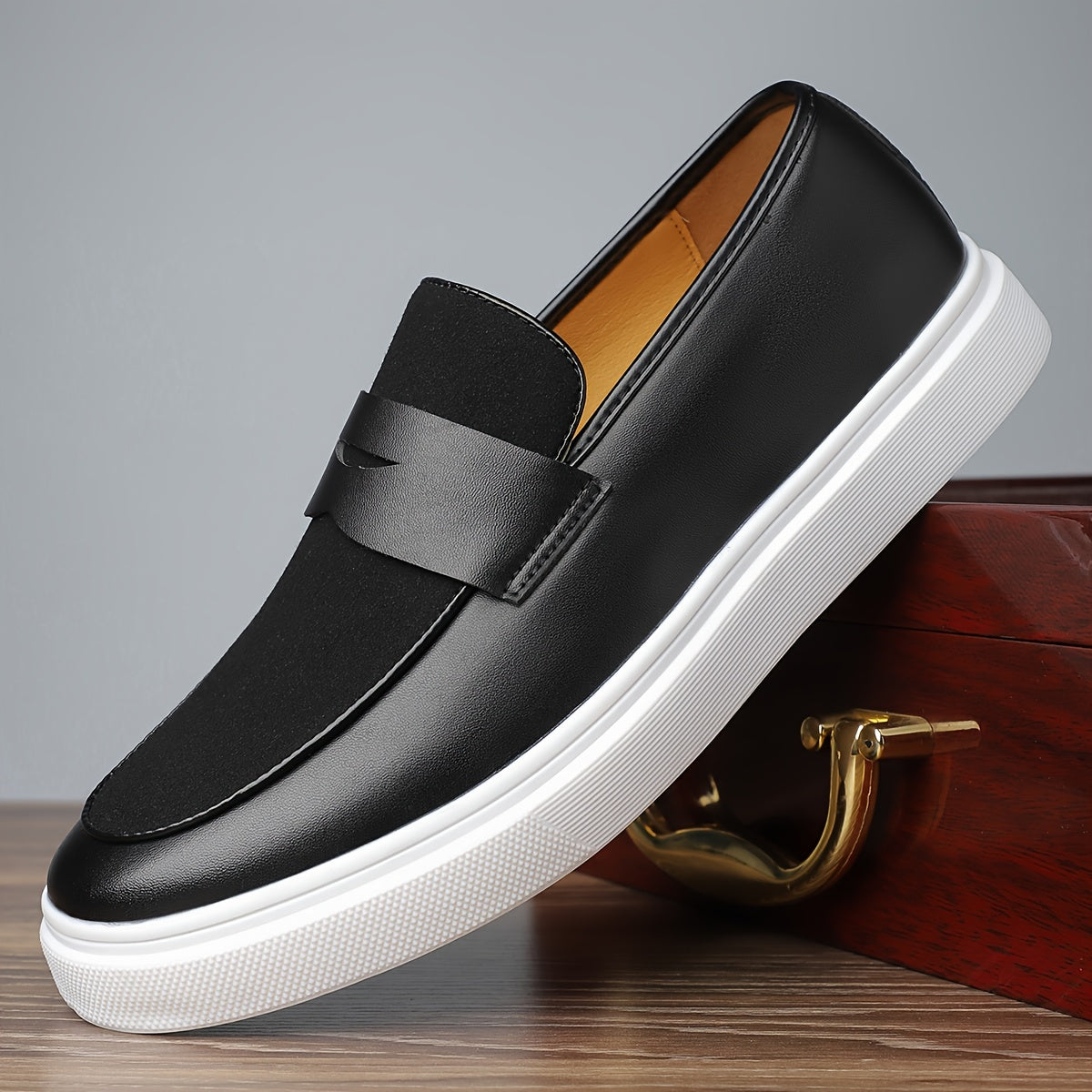 Men's Low Top Slip-On Skate Shoes - Casual All-Season Sneakers