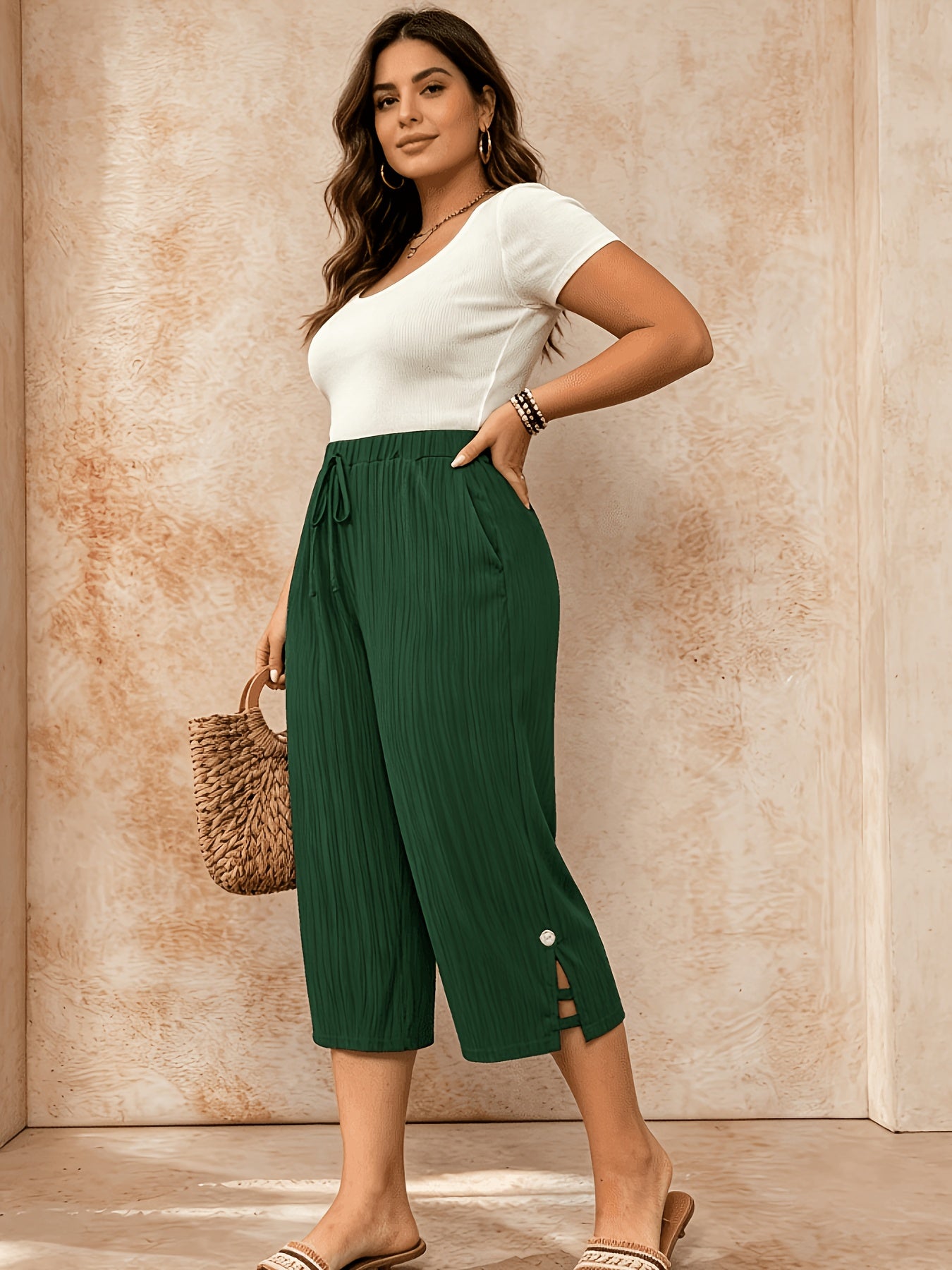 Plus Size Elegant Loose-Fit Capri Pants with Elastic Waistband