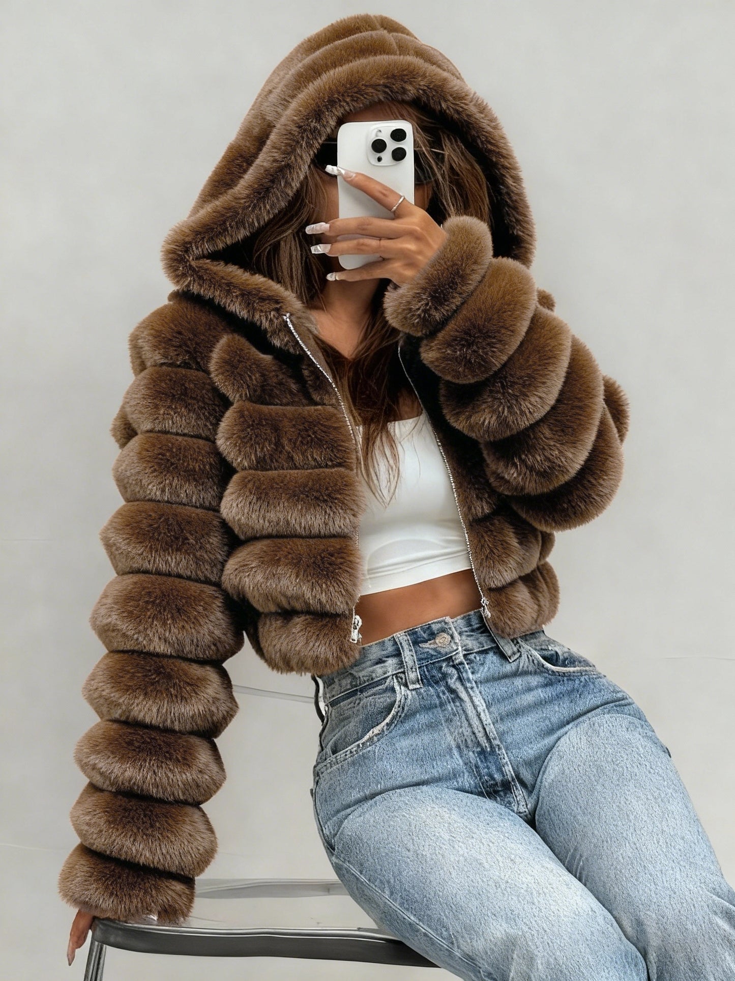 Elegant Women's Short Hooded Plush Coat for Fall/Winter