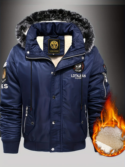 Տղամարդու ծանր ձմեռային բաճկոն՝ հանվող գլխարկով և եռաչափ գրությամբ - ամբողջական կայծակաճարմանդով, քամուց պաշտպանող վերարկու, բազմագրպան դիզայնով, լվացքի մեքենայով