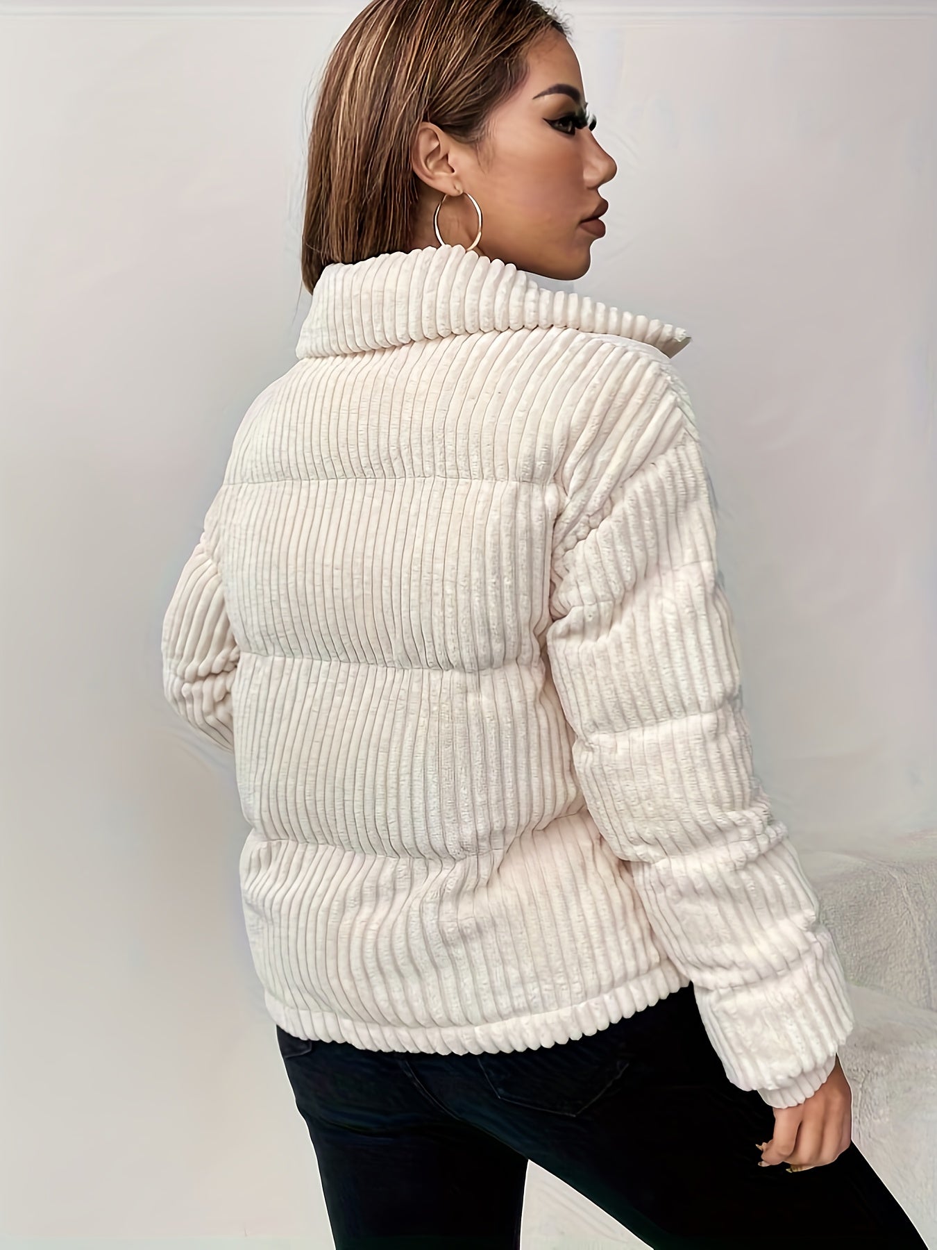 Կանացի սպիտակ փքված բաճկոն՝ կայծակաճարմանդով և թավշանման վերնամասով - Բեժ ձմեռային վերարկու, լվացքի մեքենայով լվացվող ցուրտ եղանակի վերնազգեստ, էլեգանտ կարճ կտրվածք (առանց գոտու)՝ առօրյա կամ պաշտոնական օգտագործման համար, կանացի բաճկոններ, ձմեռային հագուստ