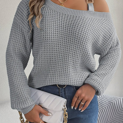 Աշնանային և ձմեռային առօրյա և բազմակողմանի երկար թևքերով սվիտեր՝ ուսերի կտրվածքներով և մետաղական կոճակներով։