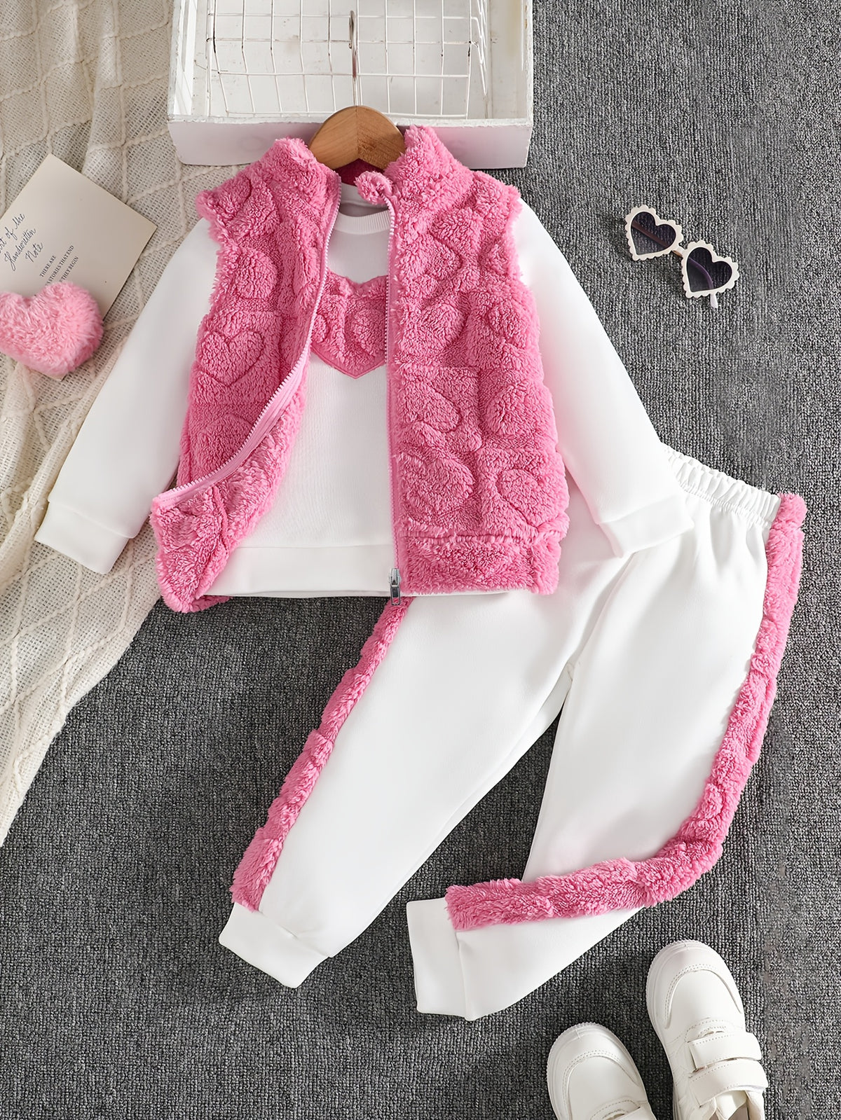 Girls 3-Piece Heart Pattern Fall/Winter Casual Set - ayq