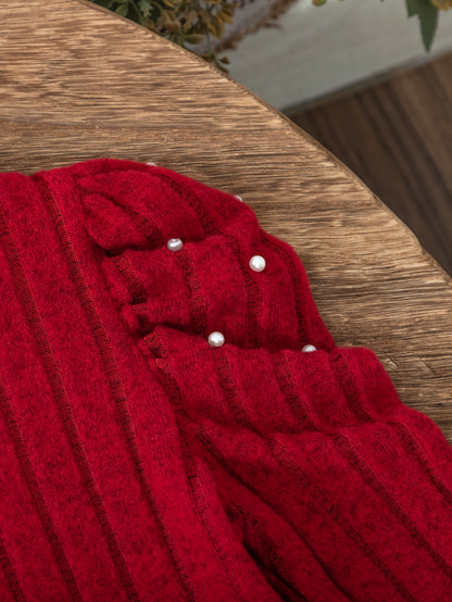 Երիտասարդ աղջիկների նորաձև, առօրյա, միագույն, գծավոր, ուլունքավոր, ծալքավոր ուսերով, երկար թևքերով, կլոր վզնոցով, V-ձև, միջին բարձրության սուլովեր՝ համապատասխան առաձգական գոտկատեղով, լայնացած տաբատով՝ բացօթյա օգտագործման համար