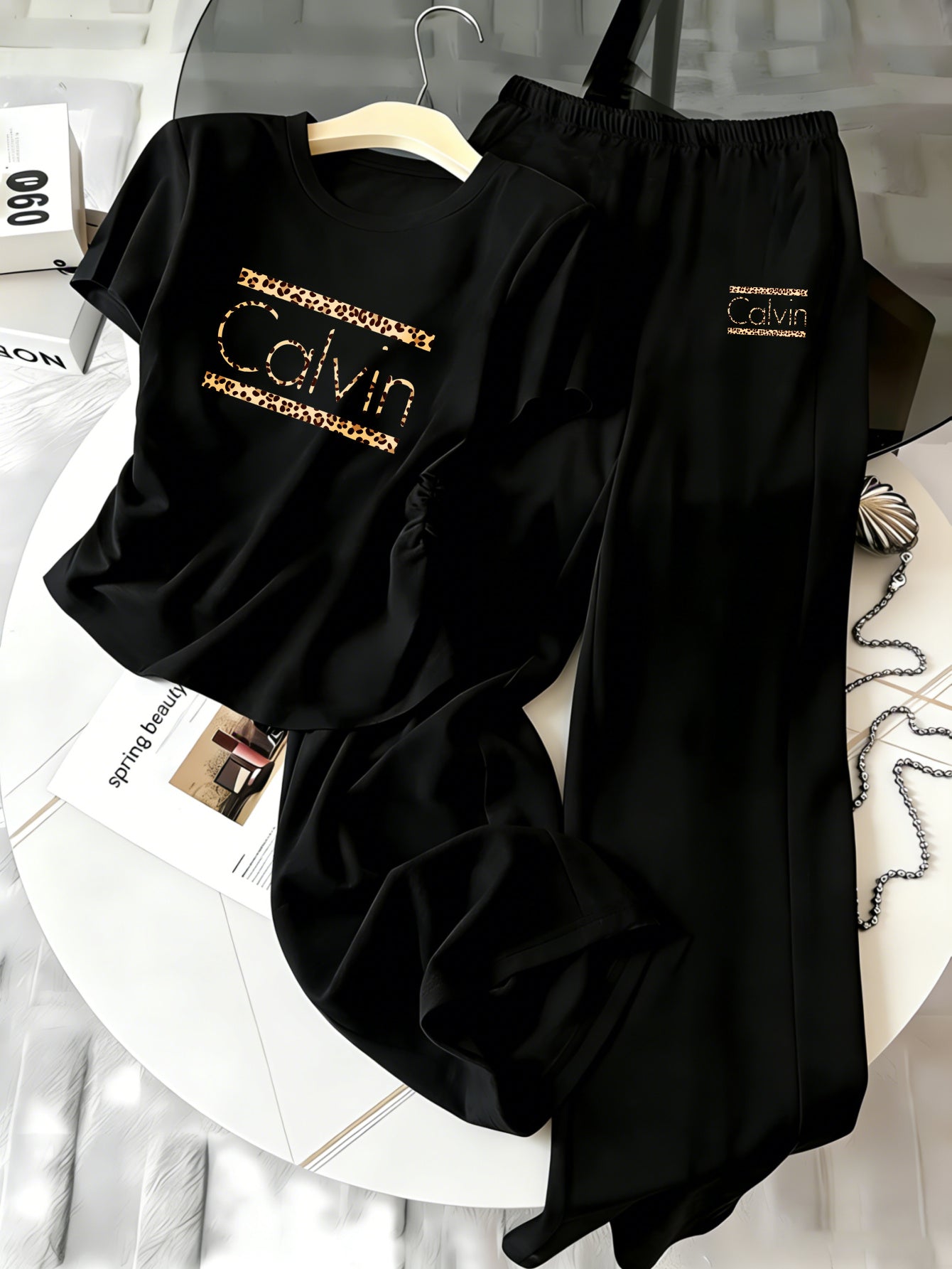 Women’s Y2K T-Shirt & Pants Set with Slim Fit and Print