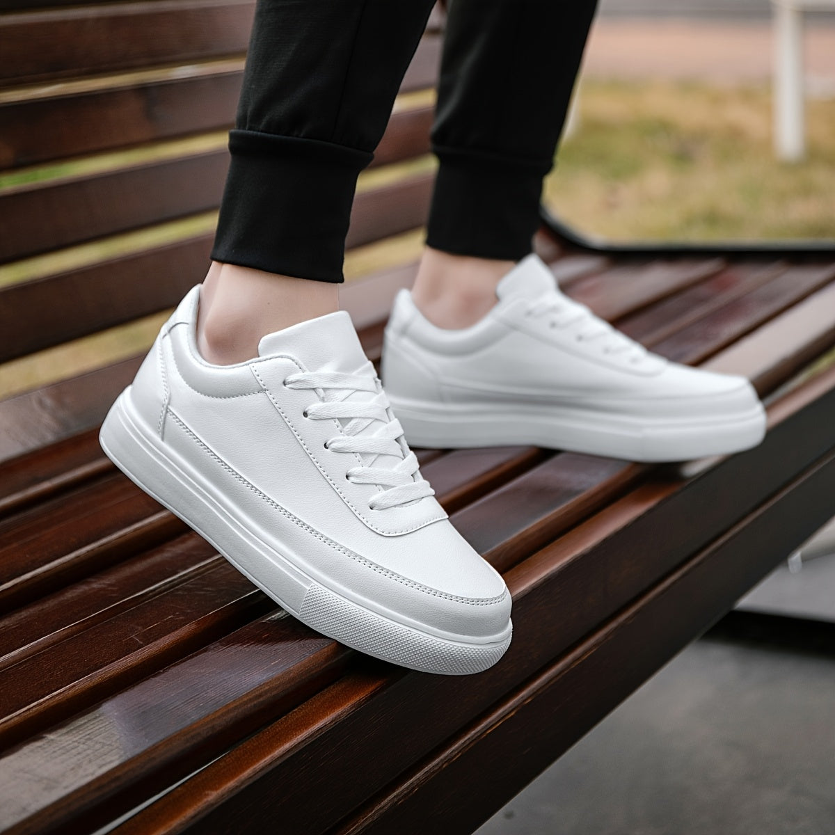 Men's Minimalist Lace-Up Skate Shoes Lightweight Everyday