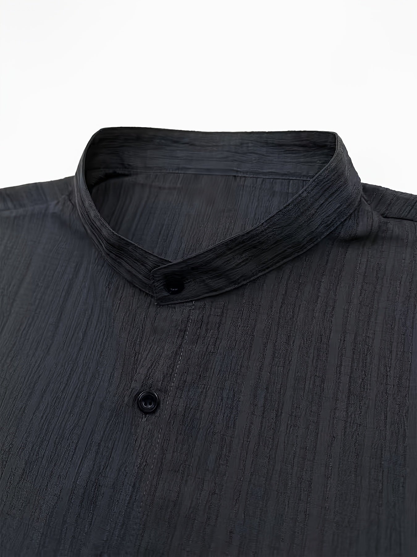 Men's Black Textured Stand Collar Short Sleeve Shirt