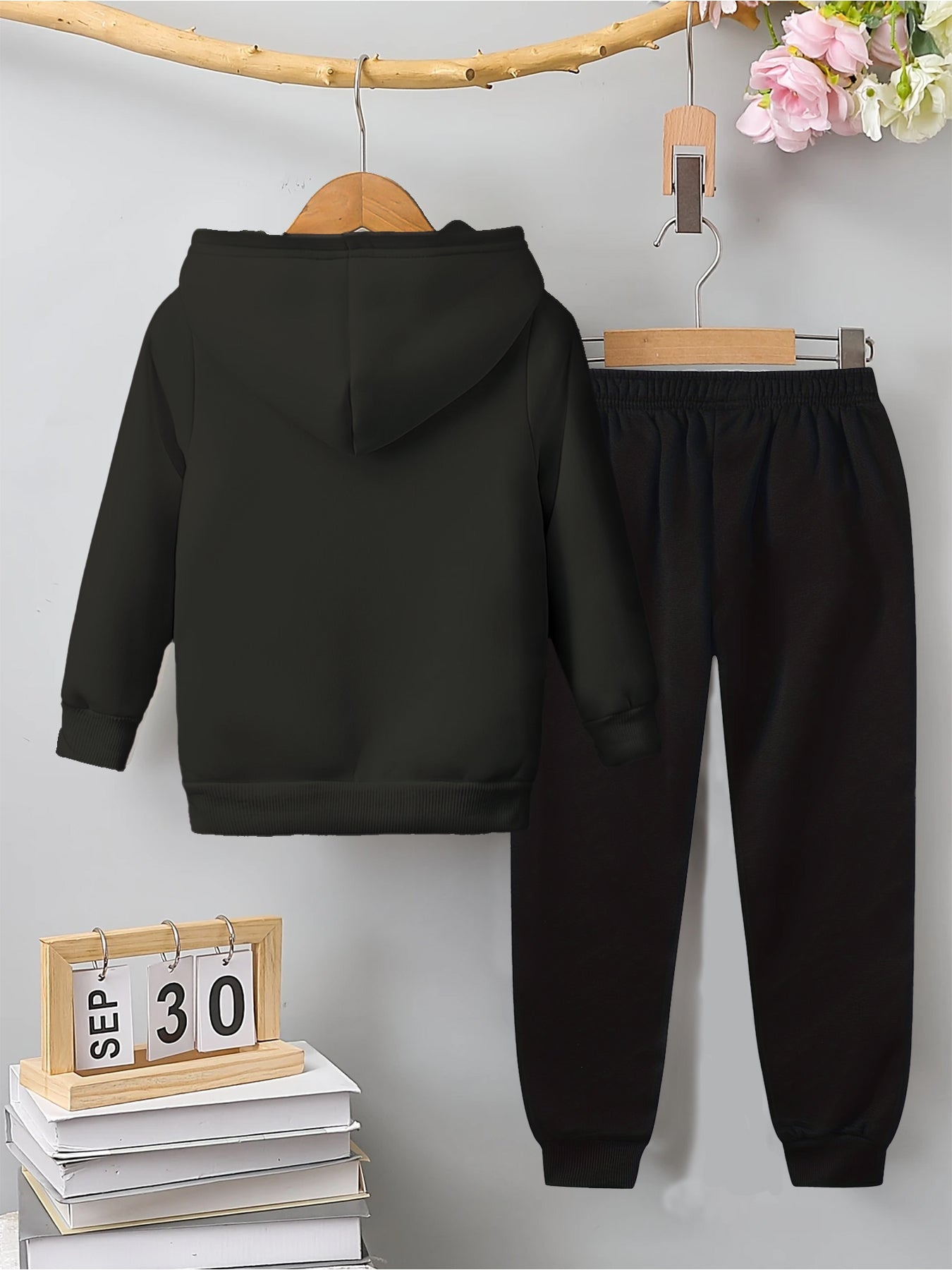 2pcs Girls & Boys Winter Warm Pink Hoodie & Pants Set - Bright Pink Christmas & New Year Outfit with Santa Reindeer Snowman Print, Elastic Waist Matching Sweatsuit for Kids 6-12 Years (Height 120-160cm), Boys & Girls Clothing