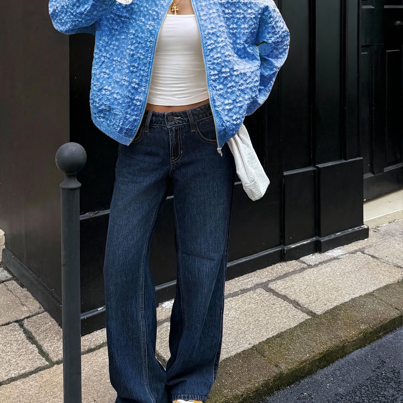 Միագույն կայծակաճարմանդով առօրյա բաճկոն