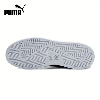 PUMA Ունիսեքս ցածր, առօրյա սպորտային կոշիկներ՝ սպիտակ և սև կոնտրաստային դիզայնով, շնչող PU վերին մաս և ռետինե ներբան, կապիչներով հարմարավետ կոշիկներ տղամարդկանց և կանանց համար, նրբագեղ սպորտային դիզայն, ներքին աստառ՝ կտորից, ամուր ռետինե ներբան։
