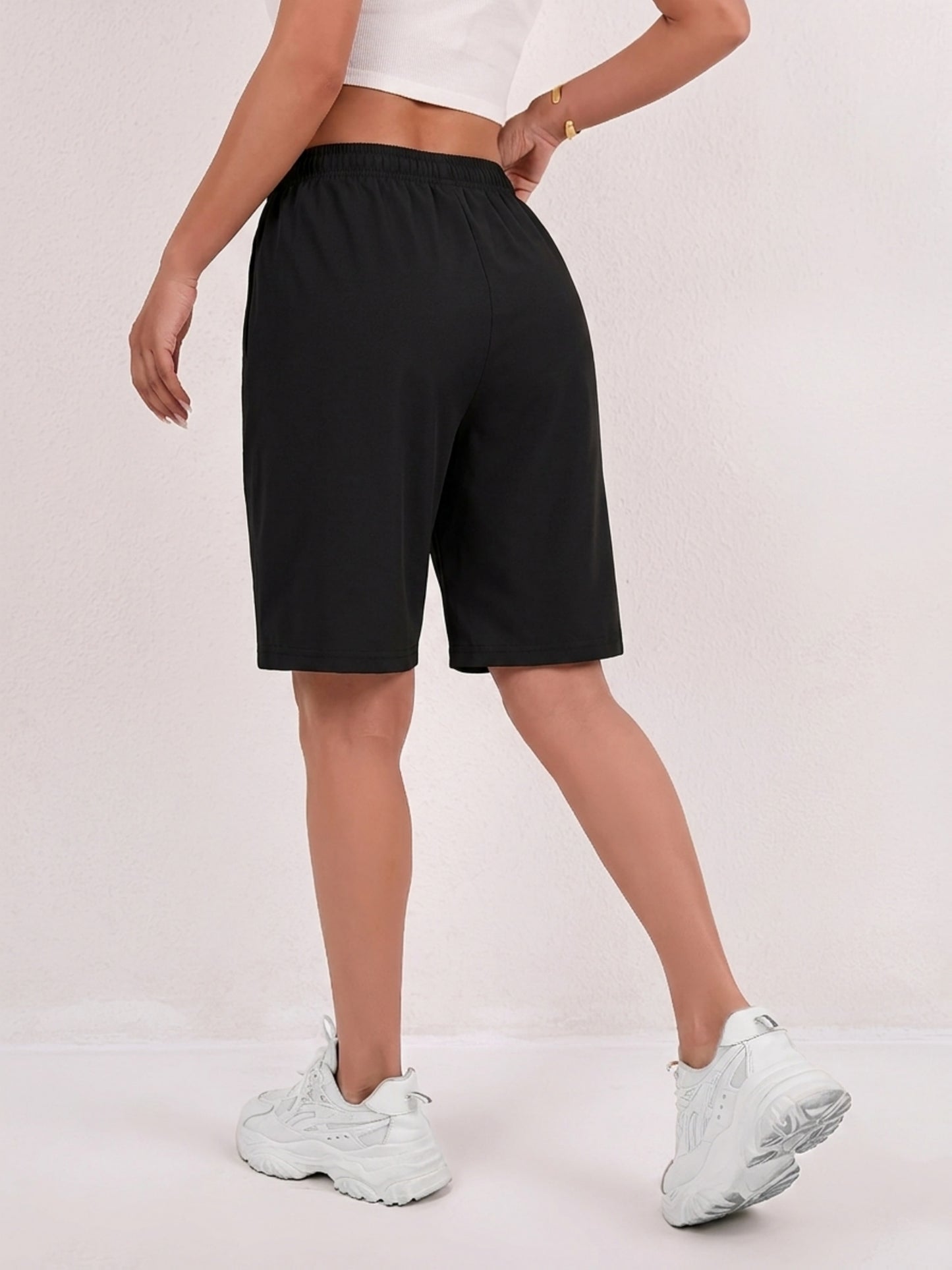 Women's Loose-Fit Quick-Dry Sports Shorts with Zipper Pockets