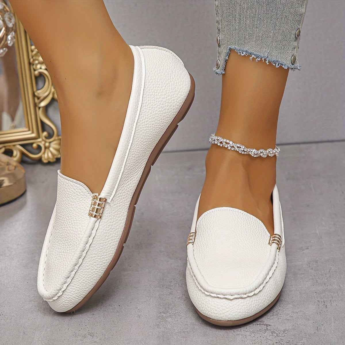 Women's Fashion Solid Color Round Toe Flats, All-Season Slip-On Loafers with Breathable Flannel Lining and TPR Sole