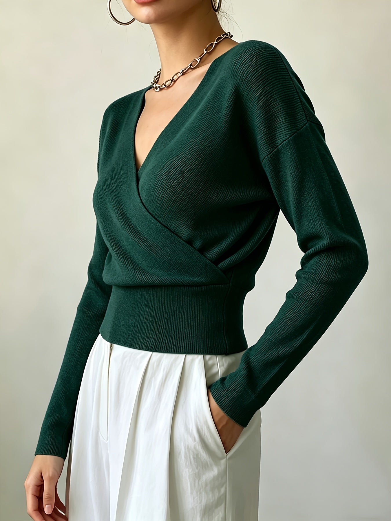 Women's Elegant Cross-Collar V-Neck Pullover Knitwear for Fall/Winter