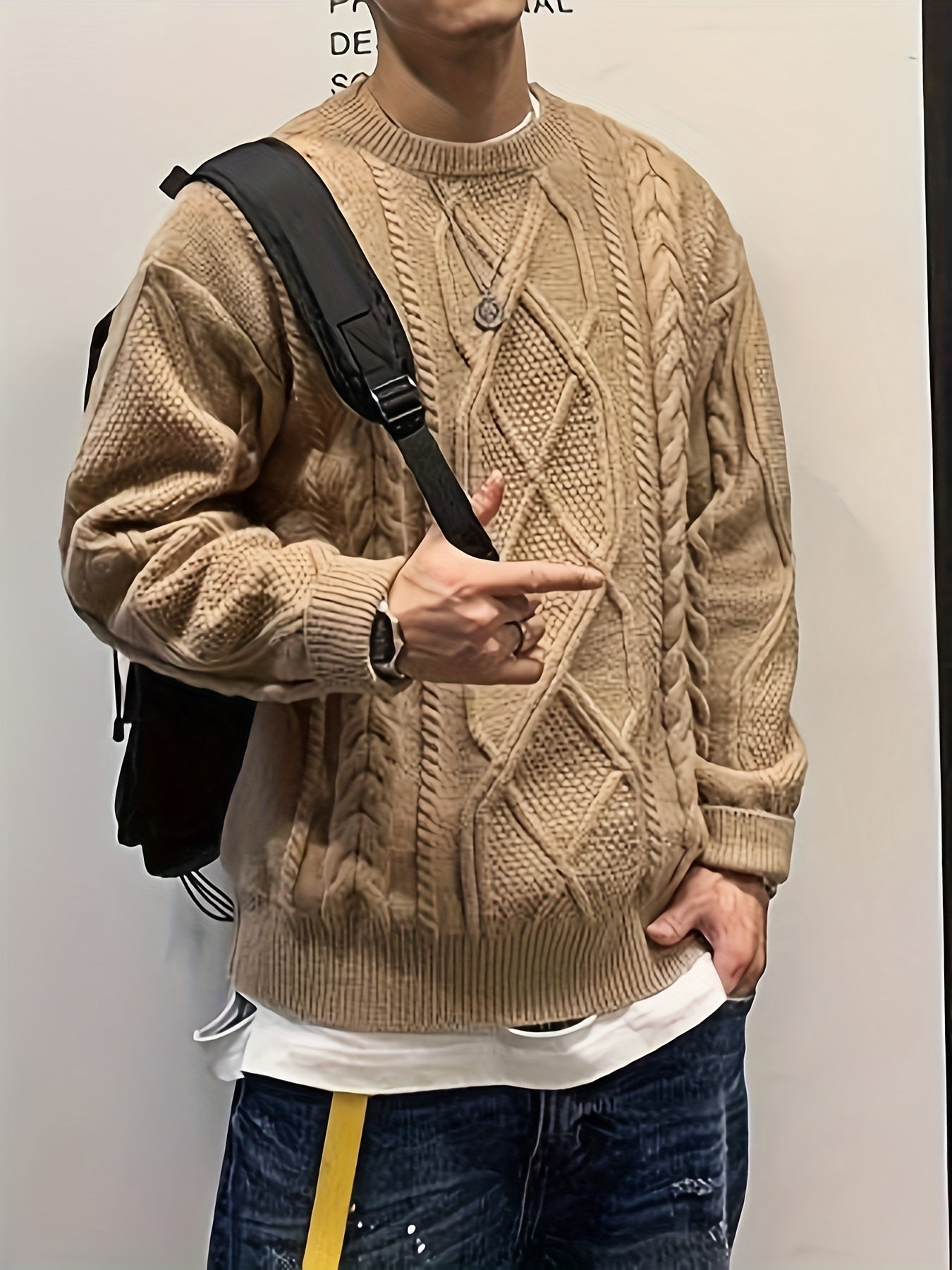 Men'S Knitted Acrylic Pullover Sweater with a Round Neck And Long Sleeves, Made from Knitted Fabric, Featuring a Casual Regular Fit Suitable for Weekends - Fall/Winter Collection