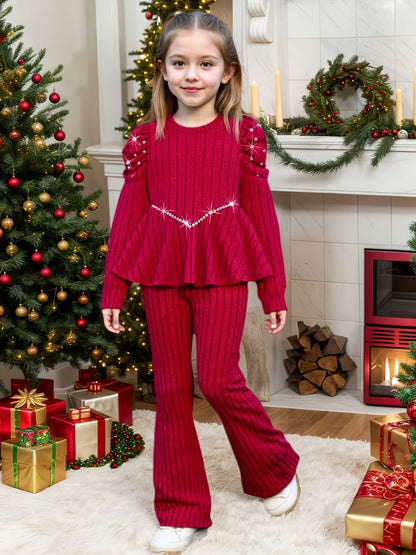 Երիտասարդ աղջիկների նորաձև, առօրյա, միագույն, գծավոր, ուլունքավոր, ծալքավոր ուսերով, երկար թևքերով, կլոր վզնոցով, V-ձև, միջին բարձրության սուլովեր՝ համապատասխան առաձգական գոտկատեղով, լայնացած տաբատով՝ բացօթյա օգտագործման համար