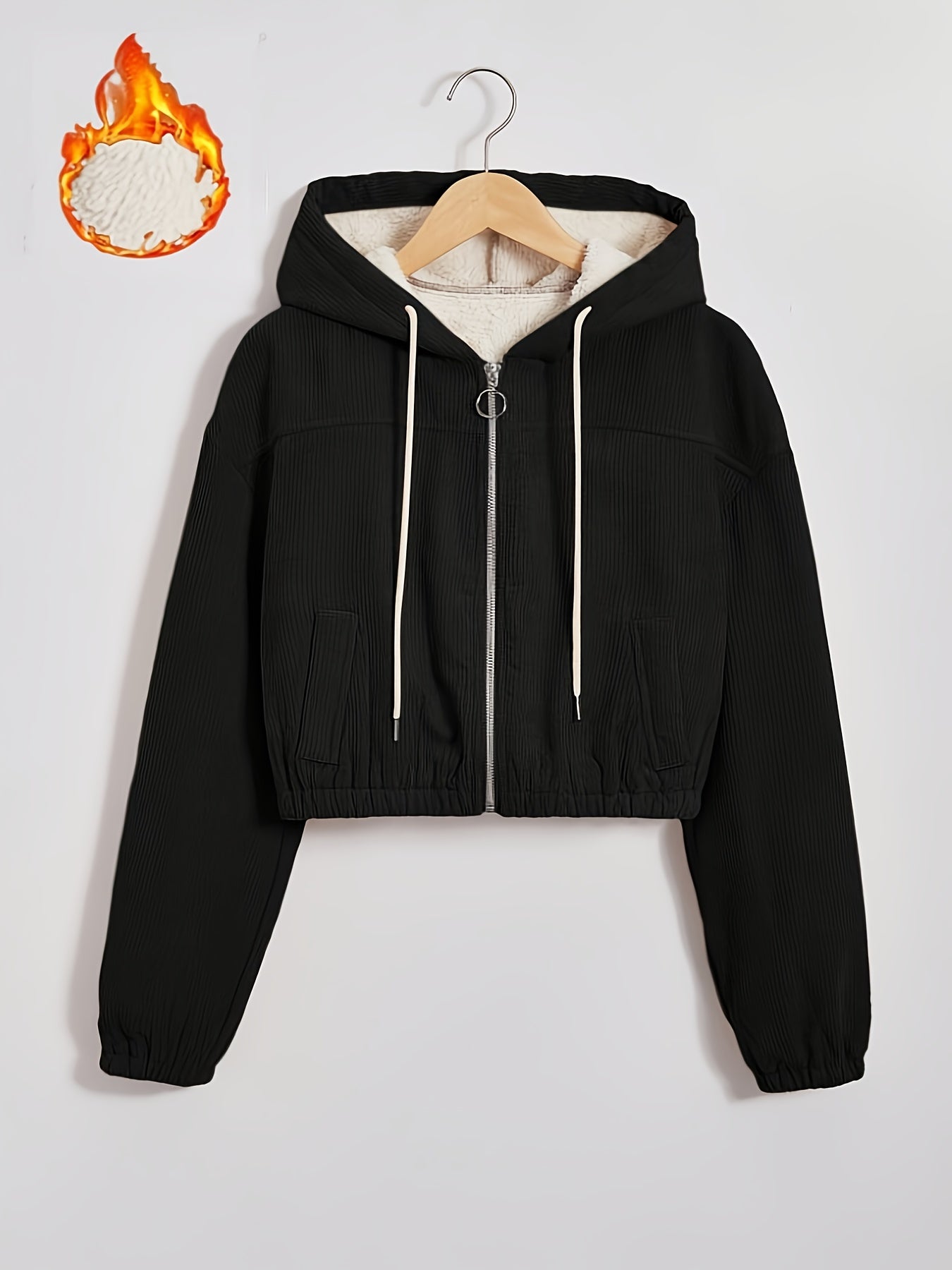 Կանացի սև գլխարկով բաճկոն՝ բրդյա աստառով - Ձմեռային վերարկու՝ ամբողջական կայծակաճարմանդով, առջևի ամբողջական կայծակաճարմանդով փակվող, կայծակաճարմանդով գրպաններ, լվացքի մեքենայով լվացվող արտաքին պատյան