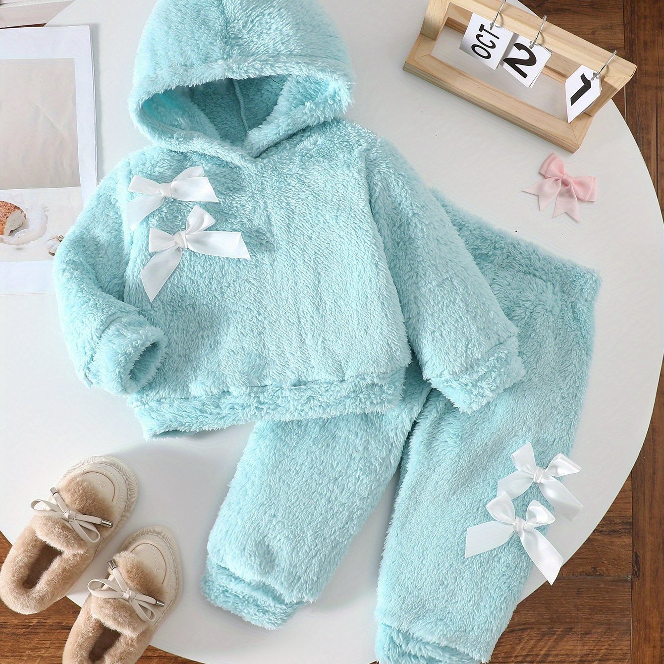 Two-Piece Cute Girls' Autumn/Winter Set: Long Sleeve Hooded Plush Butterfly Top with Pants, Perfect for Daily Outdoor Wear. Cozy Faux Fur Fabric - Essential Indoor & Winter Accessory and Holiday Gift Idea, Perfect for Outdoor