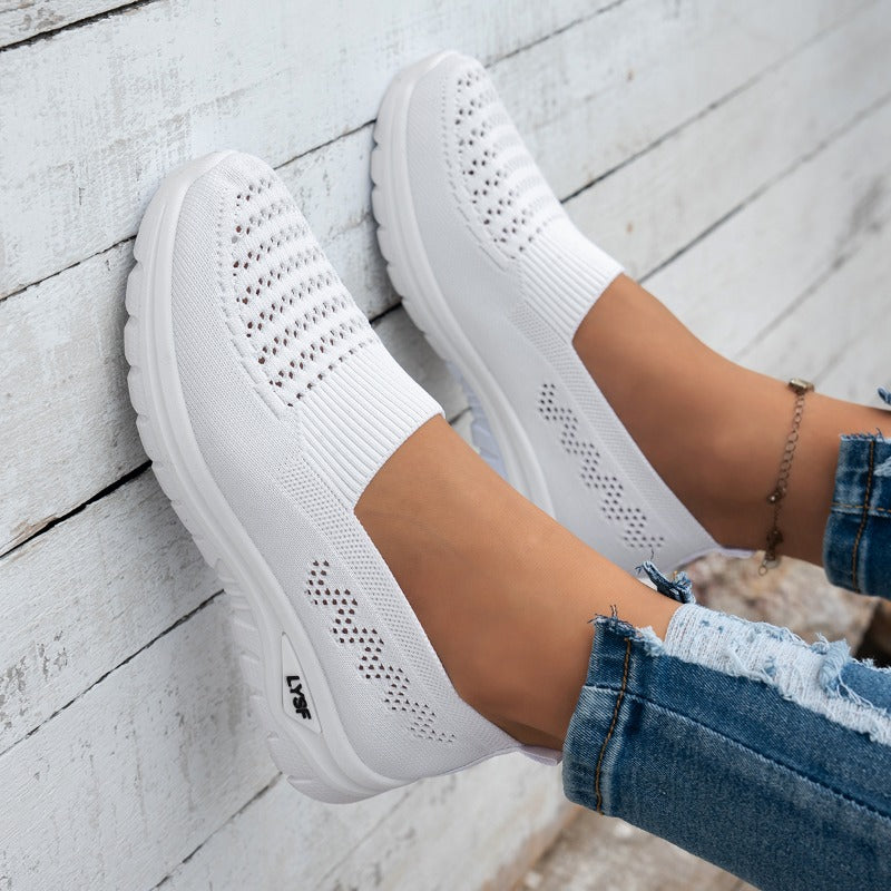 Women's Breathable White Slip-On Mesh Sneakers for Walking - ayq