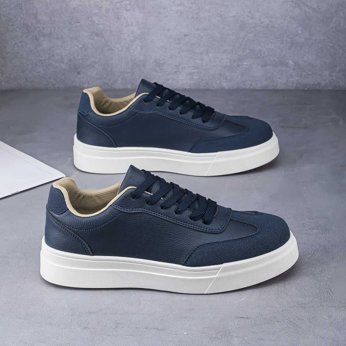 Men's Casual Low-Top Sneakers PU Upper Flat Sole Vintage Style