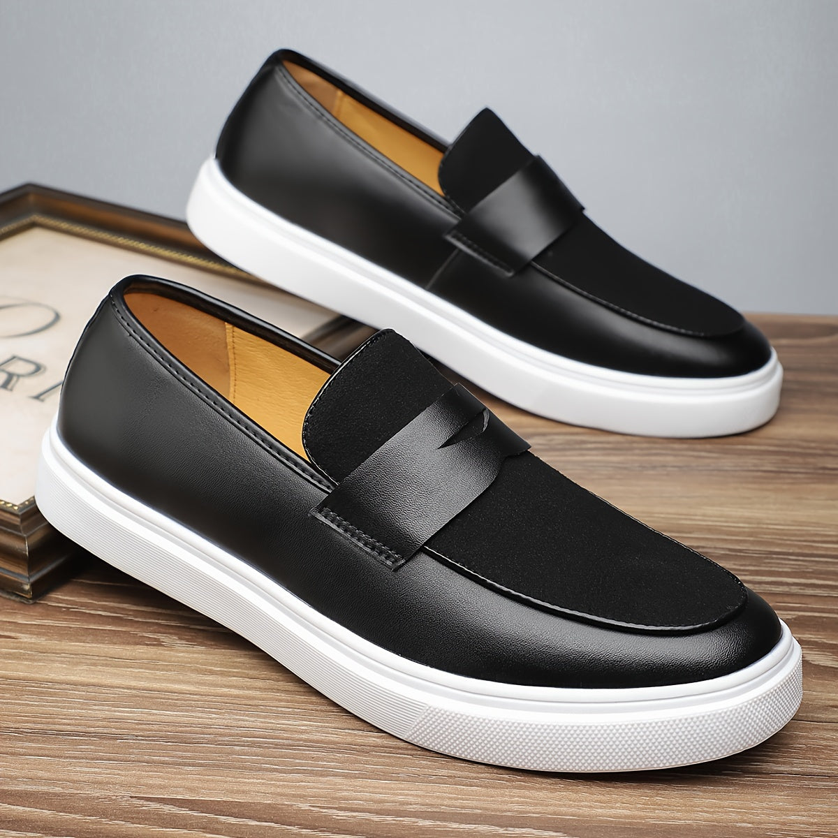 Men's Low Top Slip-On Skate Shoes - Casual All-Season Sneakers