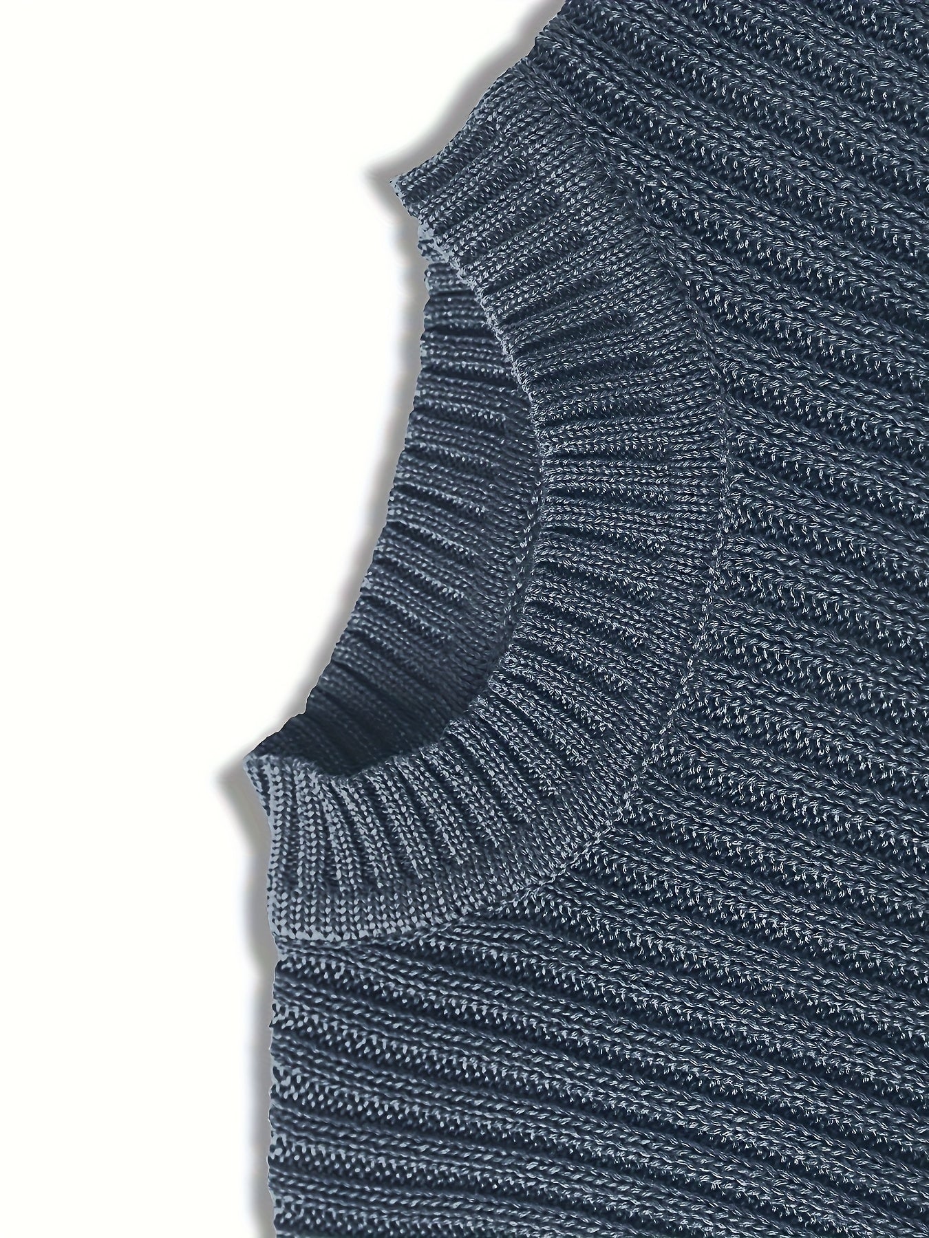 Նորաձև տրիկոտաժե կլոր վզնոցով սվիտեր-պուլովեր - փափուկ, շնչող, միջին ձգվողությամբ, երկար թևքերով, առօրյա վերնաշապիկ՝ քաղաքային զբոսանքների, փողոցների, զբոսանքների, բացօթյա գործունեության համար - իդեալական է աշնան և ձմռան համար