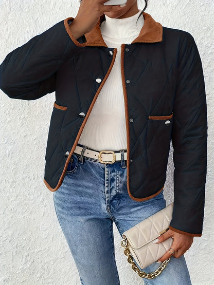 Կանացի նորաձև, էլեգանտ, երկգույն գործվածքից կարճ բաճկոն, գունային բլոկներով օձիք, երկար թևքերով, հարմար է բոլոր առիթների համար, աշնանային և ձմեռային