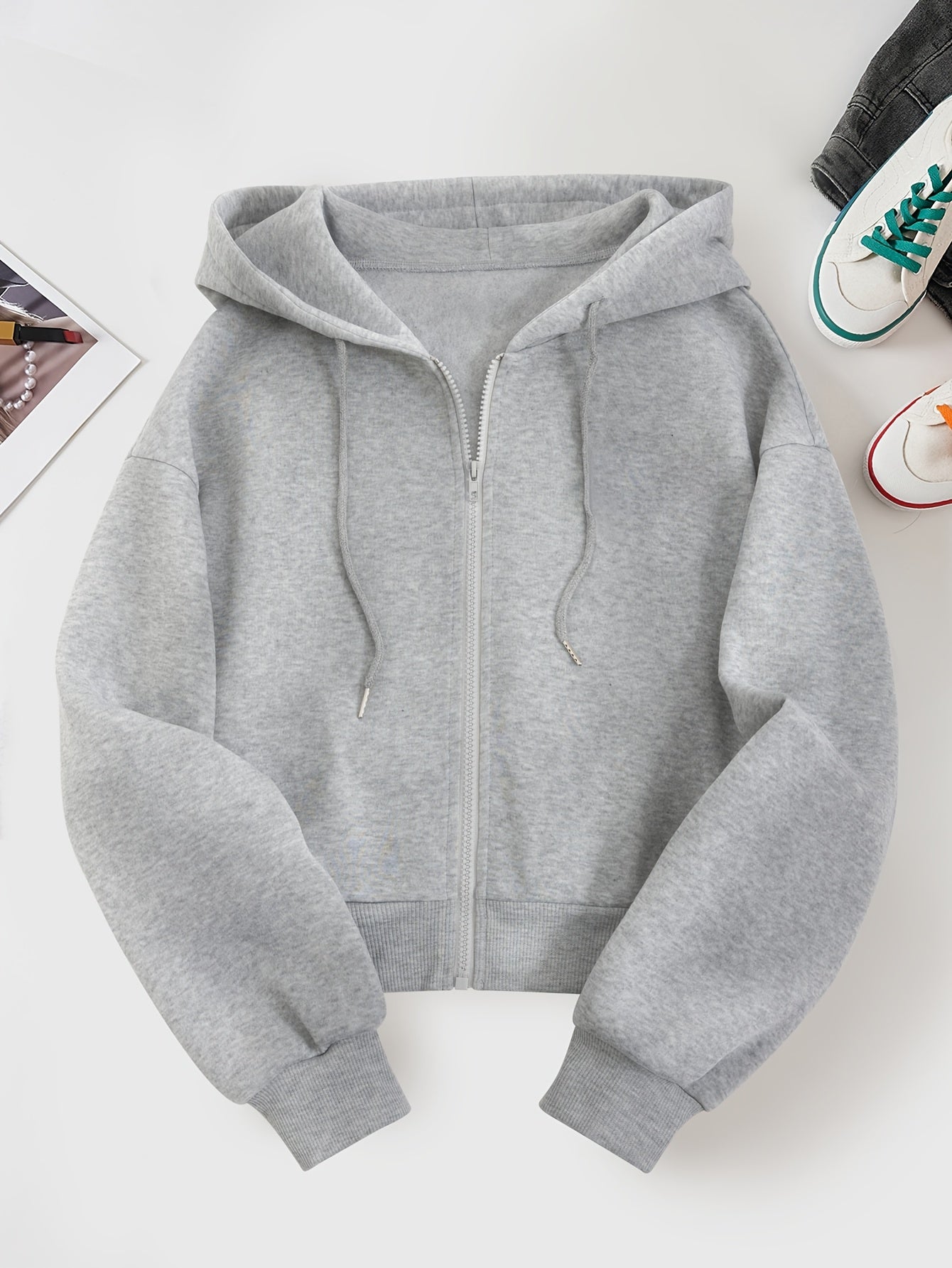 Women's Casual Short Hoodie Jacket with Zipper and Geometric Print