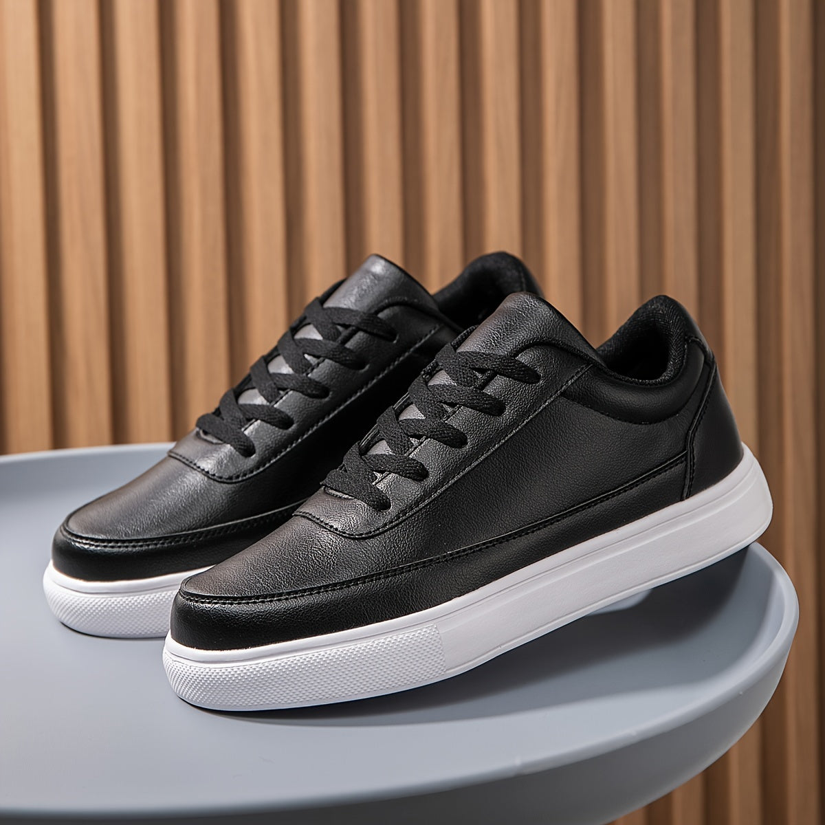 Men's Minimalist Lace-Up Skate Shoes Lightweight Everyday