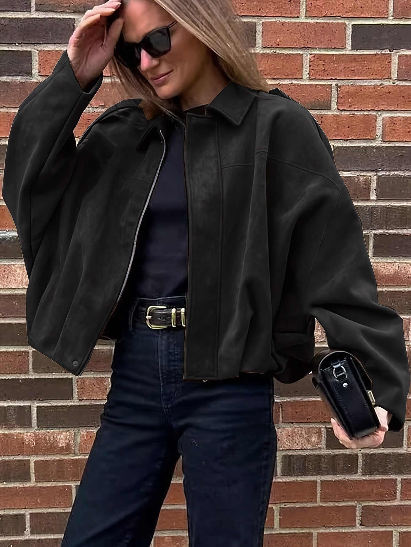 Կանացի վինտաժային բոմբեր բաճկոն - ազատ չափի երկար թևքով, կայծակաճարմանդով և իջեցված ուսերով, շագանակագույն առօրյա վերնազգեստ աշուն/ձմեռ համար, չձգվող գործվածք, իդեալական է առօրյա հագուստի համար, աշուն-ձմեռ բաճկոն | Վինտաժային բոմբեր ոճ | Zipp