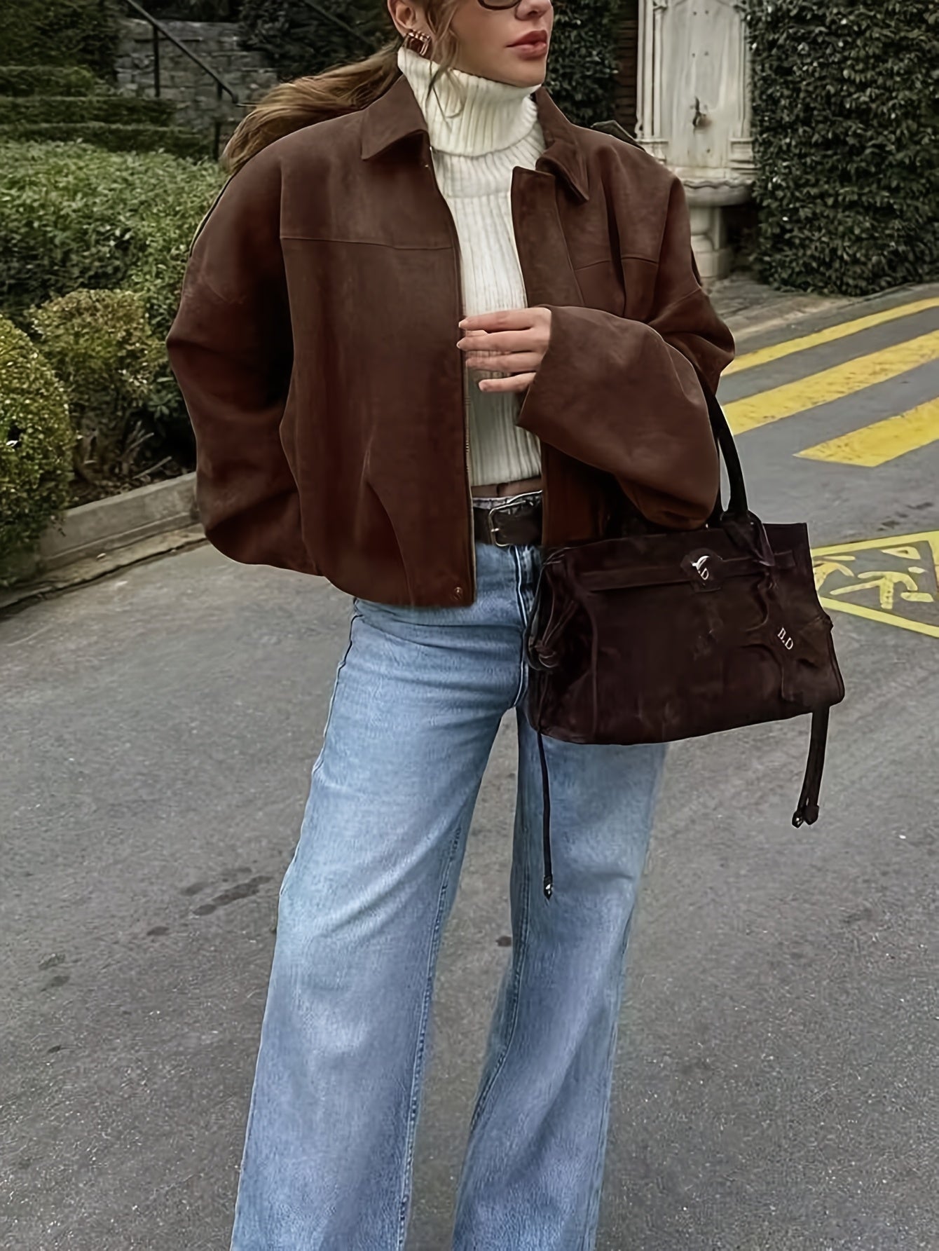 Կանացի վինտաժային բոմբեր բաճկոն - ազատ չափի երկար թևքով, կայծակաճարմանդով և իջեցված ուսերով, շագանակագույն առօրյա վերնազգեստ աշուն/ձմեռ համար, չձգվող գործվածք, իդեալական է առօրյա հագուստի համար, աշուն-ձմեռ բաճկոն | Վինտաժային բոմբեր ոճ | Zipp