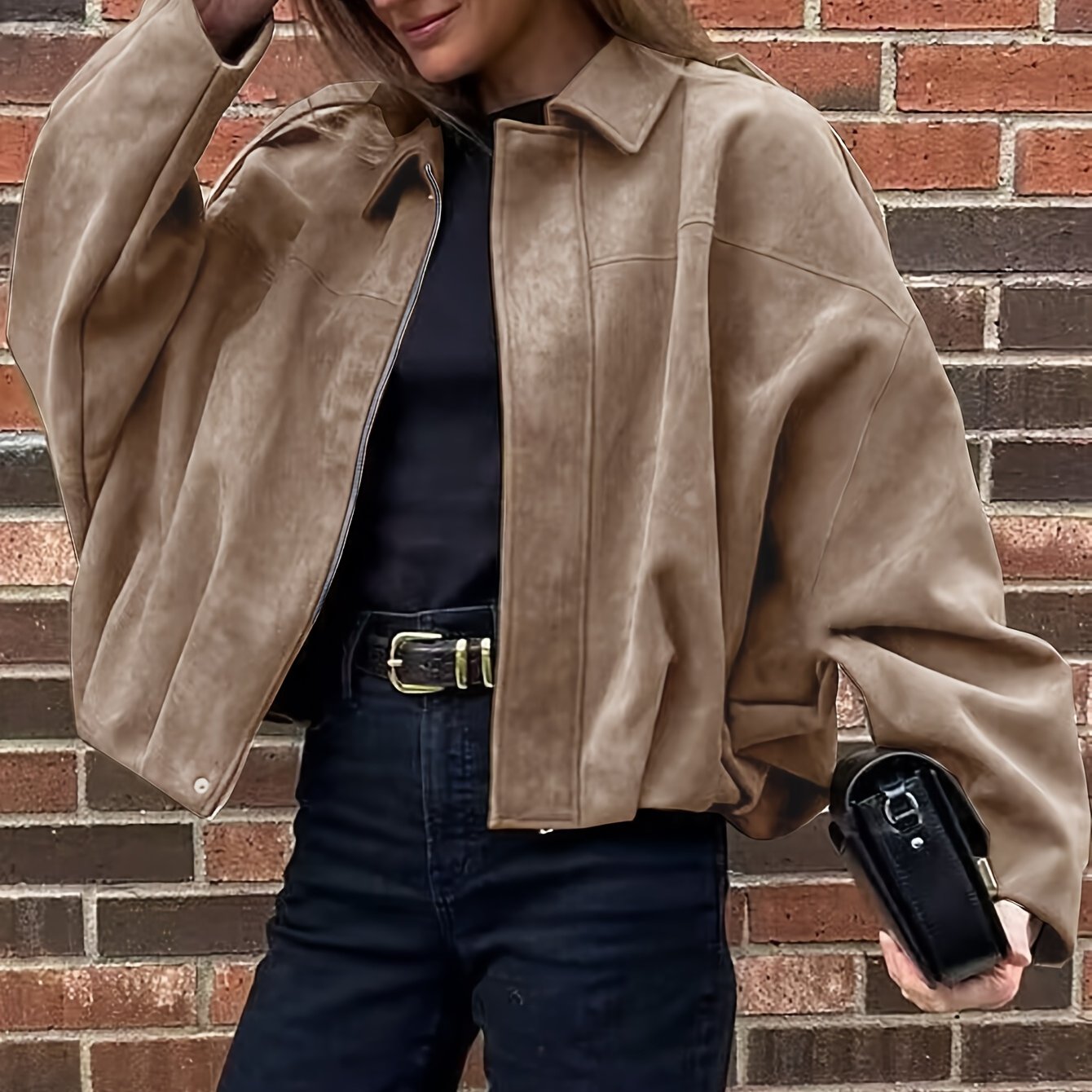 Կանացի վինտաժային բոմբեր բաճկոն - ազատ չափի երկար թևքով, կայծակաճարմանդով և իջեցված ուսերով, շագանակագույն առօրյա վերնազգեստ աշուն/ձմեռ համար, չձգվող գործվածք, իդեալական է առօրյա հագուստի համար, աշուն-ձմեռ բաճկոն | Վինտաժային բոմբեր ոճ | Zipp