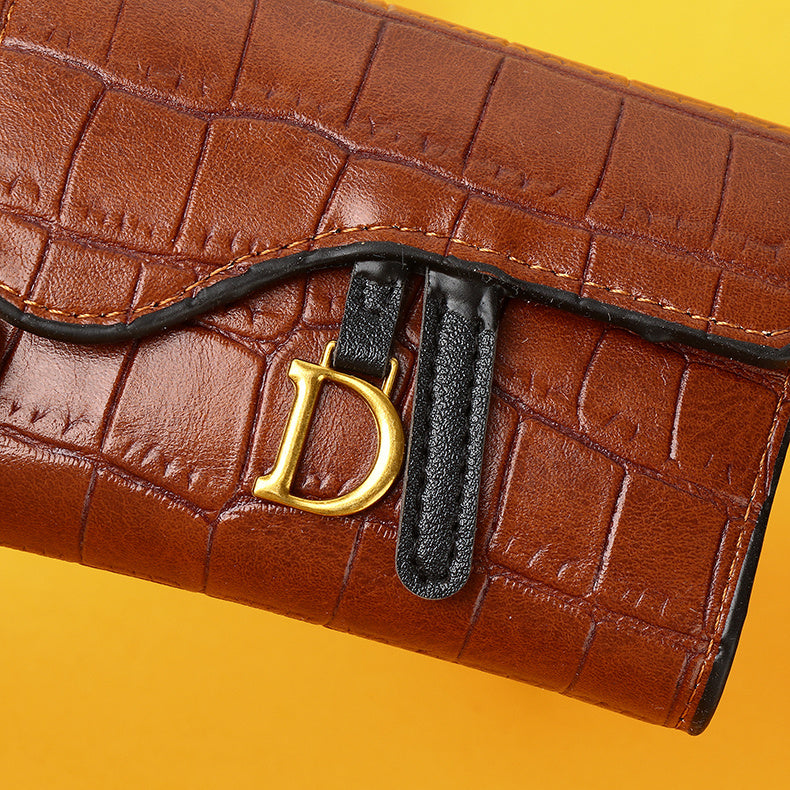 2025 New European And Style Short Wallet for Women, Featuring a Luxurious Feel with Multiple Card Slots And a Crocodile Pattern, Perfect for And Small Cards.