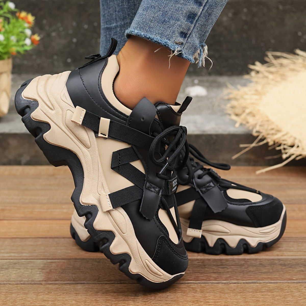 Women's Platform Sports Shoes, Two Tone Lace Up Height Increasing Chunky Sneakers, All-Match Walking Trainers
