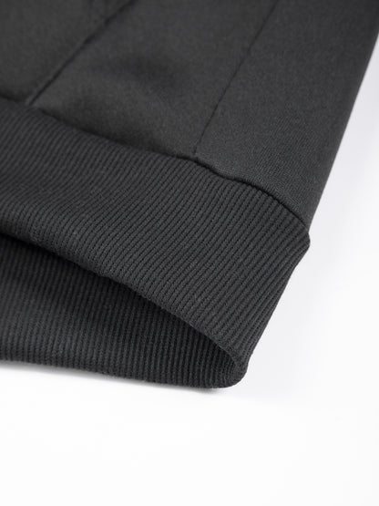 Տղամարդու միագույն բրդյա բաճկոն՝ կանգնած օձիքով, կայծակաճարմանդով, երկար թևքերով, սպորտային, առանց գլխարկի, մեծ կողային գրպաններով, հարմար է ամենօրյա կրելու, բացօթյա գործունեության, լեռնագնացության համար