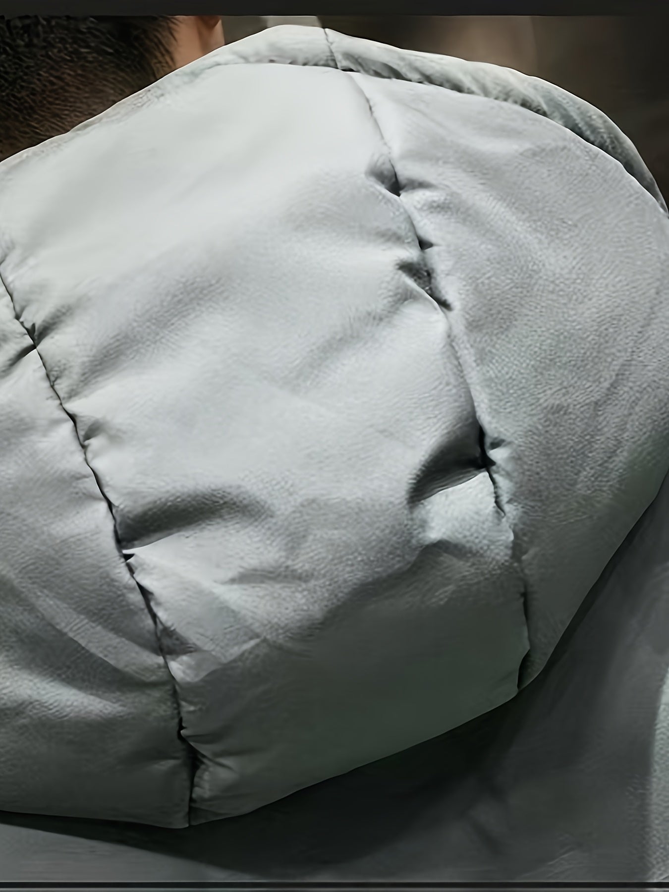 Տղամարդու ձմեռային քամուց պաշտպանող բաճկոն, հաստացված, մեկուսացված, քոլեջի ոճի, գլխարկով վերարկու՝ կայծակաճարմանդով առջևի մասով, գրպաններով և լվացքի մեքենայով լվացվող - Միագույն՝ լեռնագնացության և բացօթյա գործունեության համար