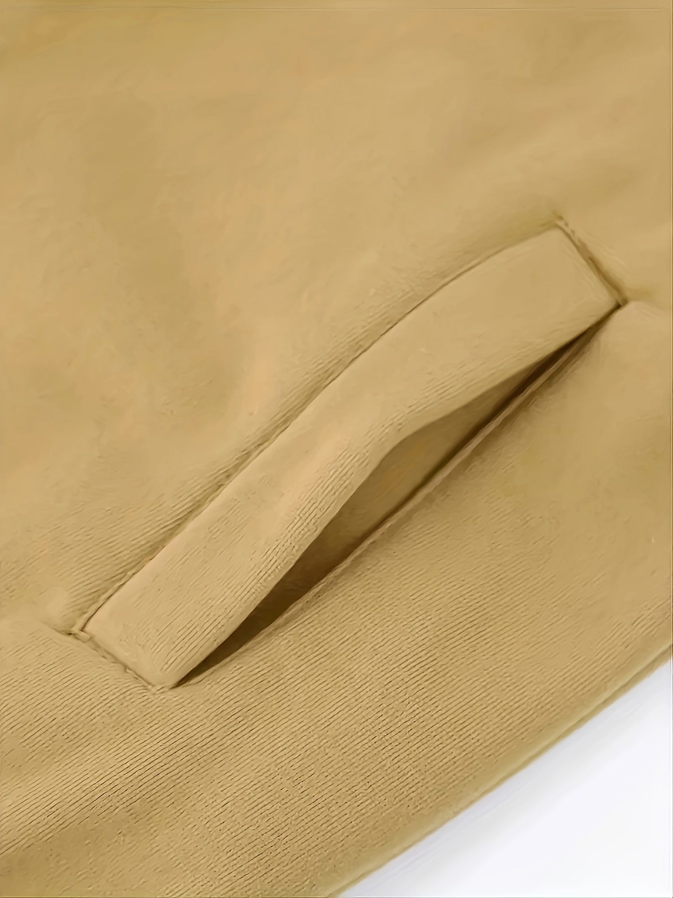 Տղամարդկանց աշնանային և ձմեռային կայծակաճարմանդով սվիտեր՝ հակադիր գույների, ուսաթևերով վերնաշապիկով