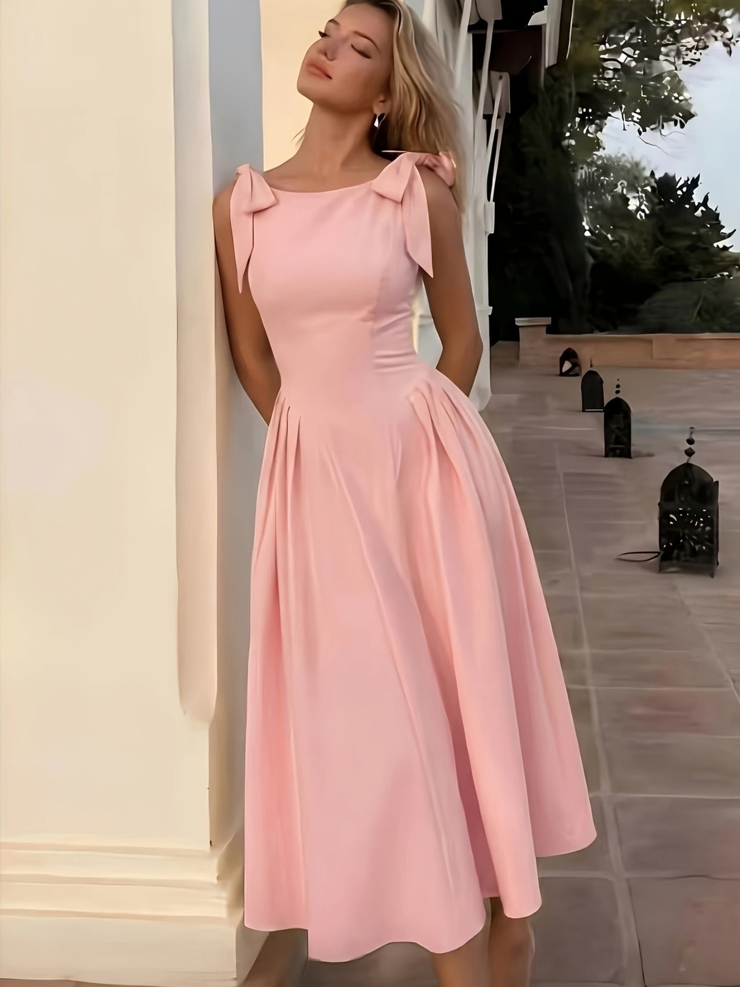 Elegant Women's Retro Fit and Flare Midi Dress with Bow Straps