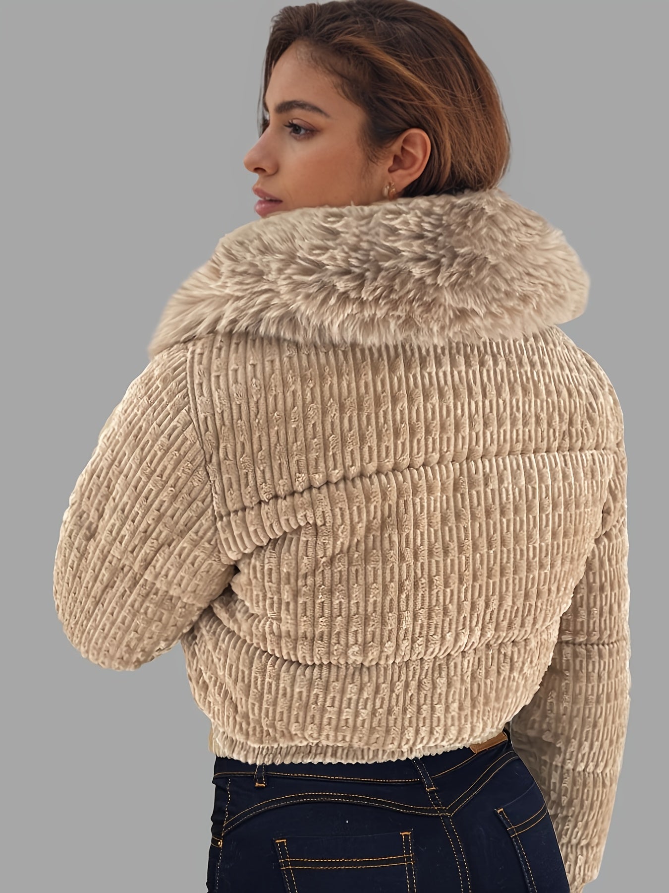 Կանացի ձմեռային բաճկոն - կայծակաճարմանդով վերարկու՝ անջատվող մորթե օձիքով, բորդո/կարմիր - ցուրտ եղանակի վերնազգեստ՝ ամենօրյա և պաշտոնական միջոցառումների համար