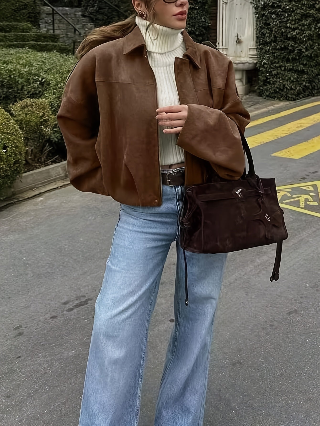 Կանացի վինտաժային բոմբեր բաճկոն - ազատ չափի երկար թևքով, կայծակաճարմանդով և իջեցված ուսերով, շագանակագույն առօրյա վերնազգեստ աշուն/ձմեռ համար, չձգվող գործվածք, իդեալական է առօրյա հագուստի համար, աշուն-ձմեռ բաճկոն | Վինտաժային բոմբեր ոճ | Zipp