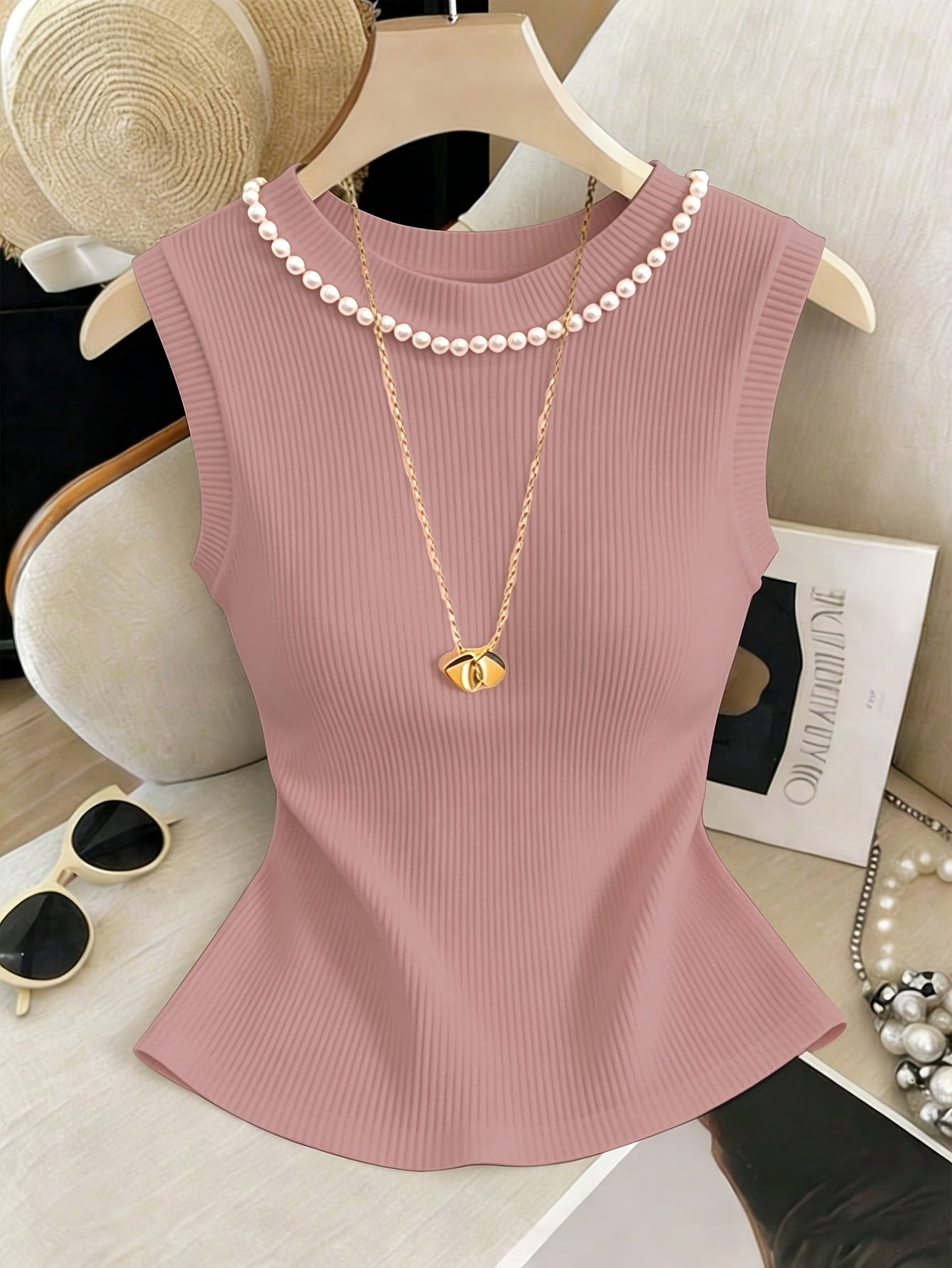 Women’s Elegant Pearl-Embellished Sleeveless Slim-Fit Top