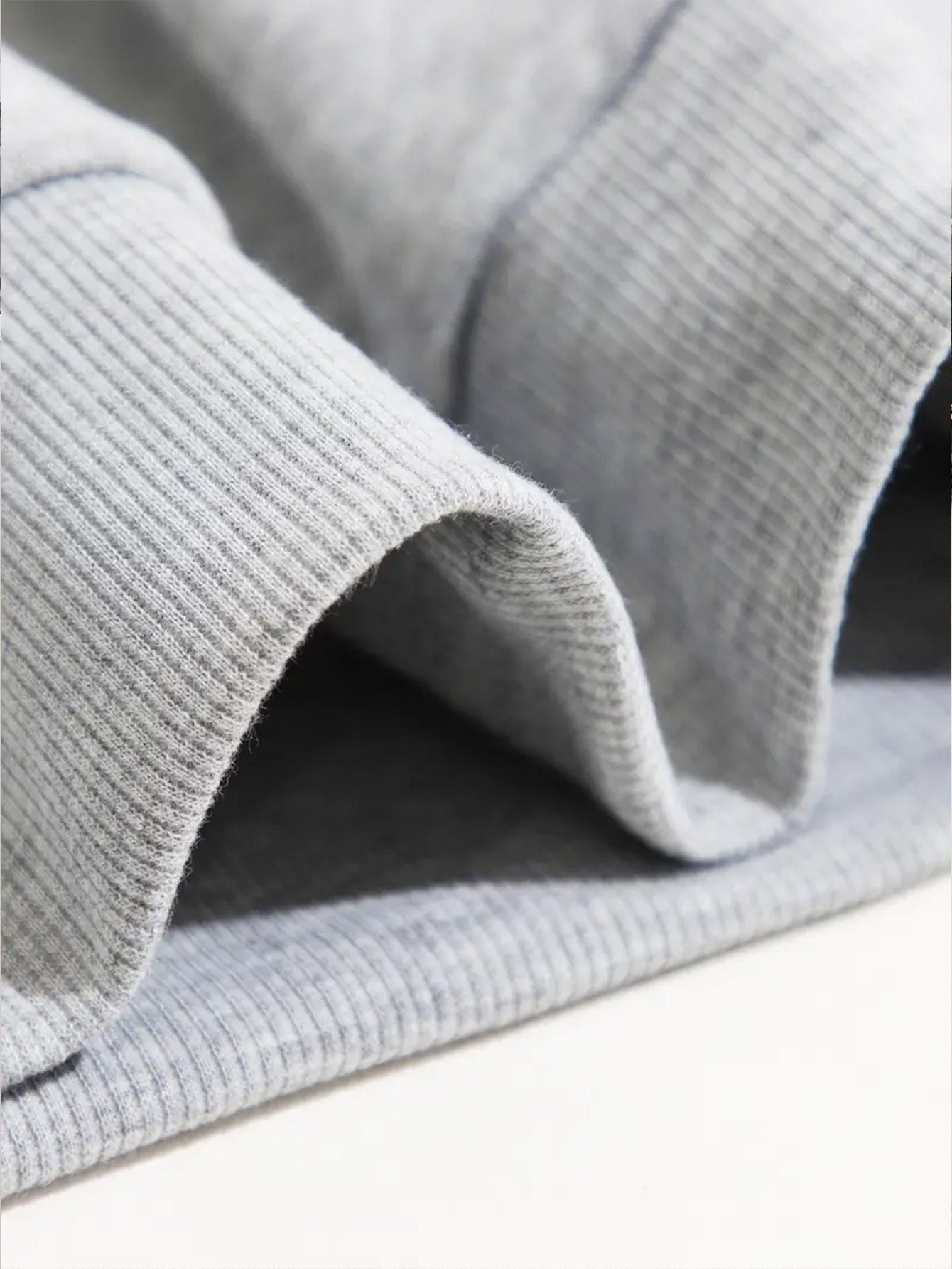 Women'S Christmas Letter Print Crew Neck Pullover Sweatshirt - Elegant Casual Long Sleeve Fleece-Lined Top with Festive Santa Hat & Star Design, All-Season Comfort for Holiday & Casual Attire, Christmas Sweatshirts, Seasonal