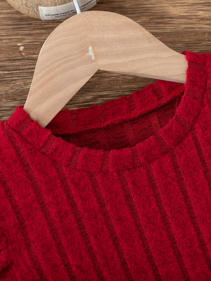 Երիտասարդ աղջիկների նորաձև, առօրյա, միագույն, գծավոր, ուլունքավոր, ծալքավոր ուսերով, երկար թևքերով, կլոր վզնոցով, V-ձև, միջին բարձրության սուլովեր՝ համապատասխան առաձգական գոտկատեղով, լայնացած տաբատով՝ բացօթյա օգտագործման համար