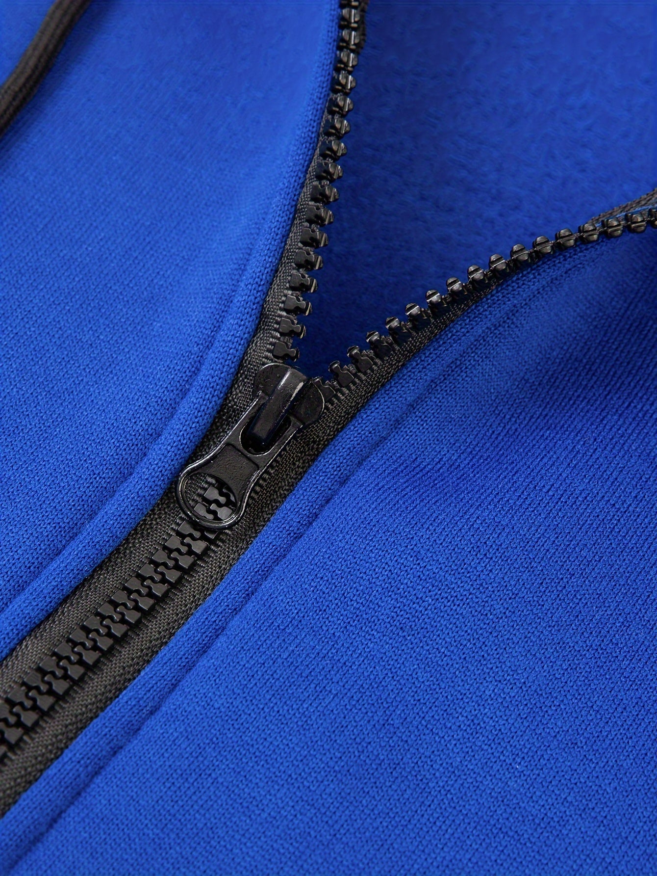 Տղամարդու գունավոր բլոկներով գլխարկով բաճկոն սպորտի և բացօթյա սպորտի համար, նորաձև հանգստի համար