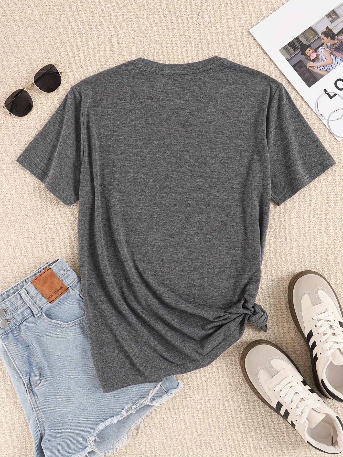 Women's Casual Athletic T-Shirt, Graphic Heart Print, Short Sleeve, Round Neck, Summer & Spring Fashion