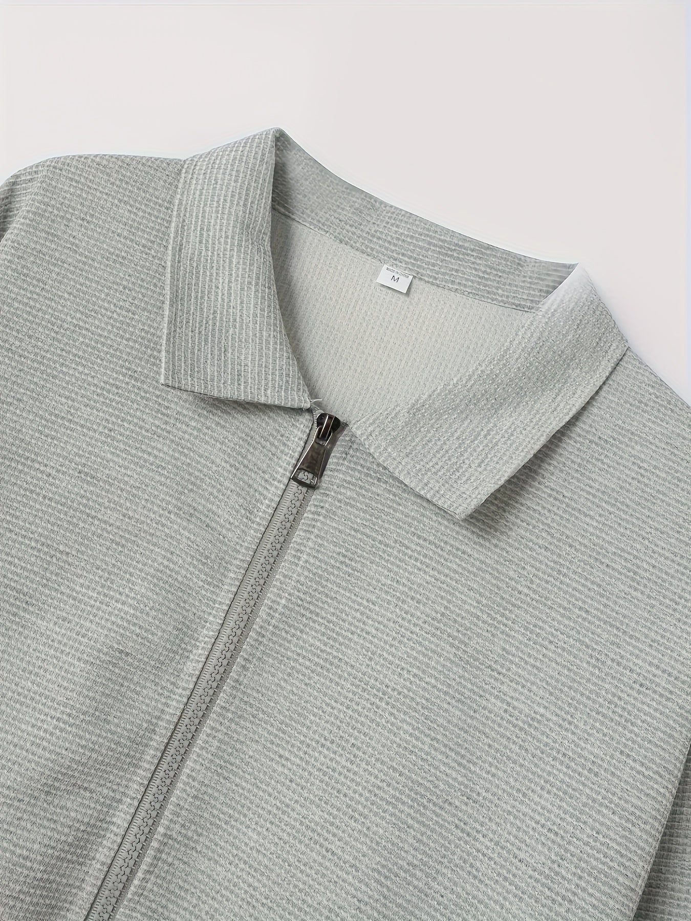 Տղամարդու բաց մոխրագույն կայծակաճարմանդով բաճկոն՝ ամբողջական կայծակաճարմանդով, կանգնած օձիքով և կայծակաճարմանդով գրպաններով - ամուր ձմեռային բաճկոն, լվացվող մեքենայով, առջևի ամբողջական կայծակաճարմանդով