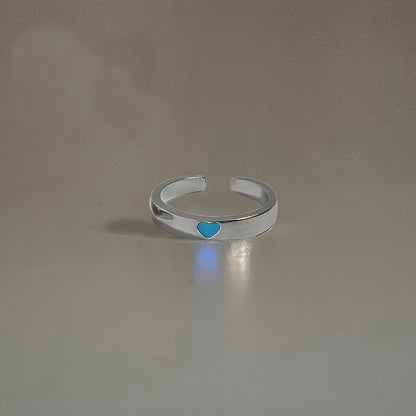 A Pair of Unique Glow-In-The-Dark Heart Rings, Adjustable for Couples, Perfect As a Valentine'S Day Gift for Your Loved One at a Nightclub Party.