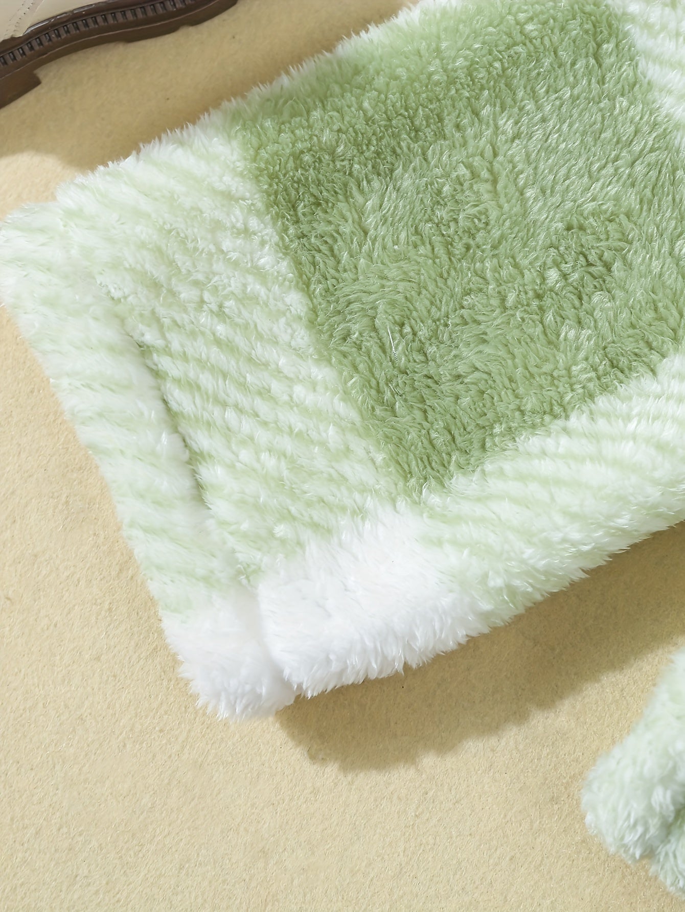 3 հատ փափուկ հավաքածու՝ աղջկա վանդակավոր թեդի բաճկոն + երկար թևքով վերնաշապիկ + թեդի տաբատ, աղջիկների համար նախատեսված ձմեռային/աշնանային հագուստ, նվեր