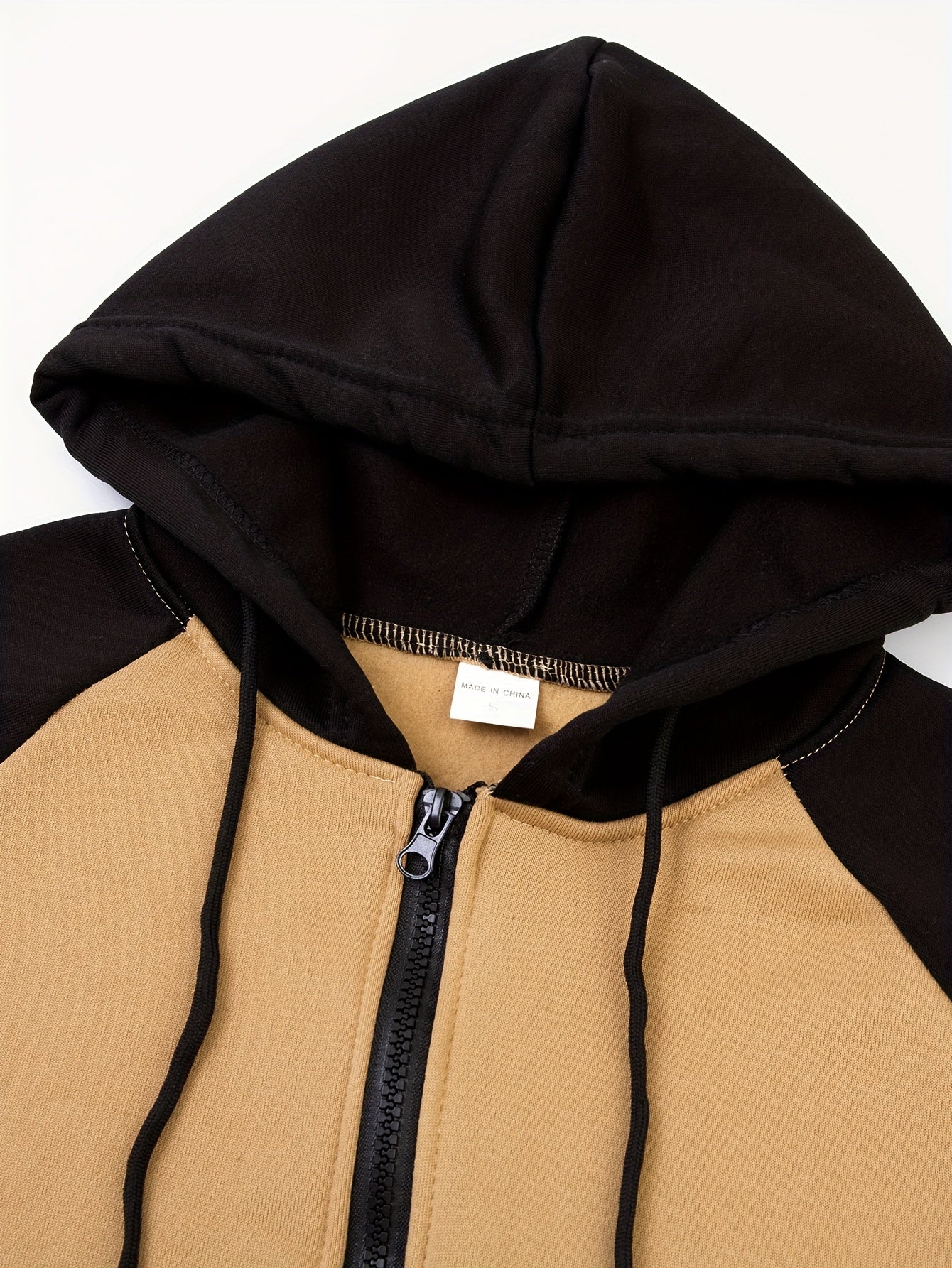 Տղամարդու գունավոր բլոկներով գլխարկով բաճկոն սպորտի և բացօթյա սպորտի համար, նորաձև հանգստի համար