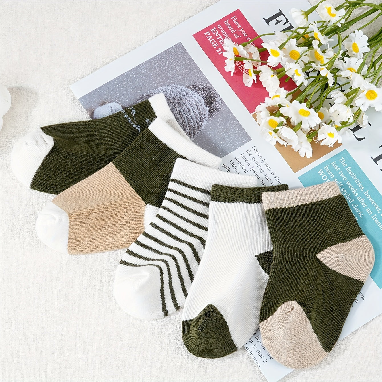 5 Pairs of Youngsters and Youngsters Socks for Boys and Girls, Breathable and Sweat-absorbing Socks for Youngsters, Suitable for Home Wear All Seasons